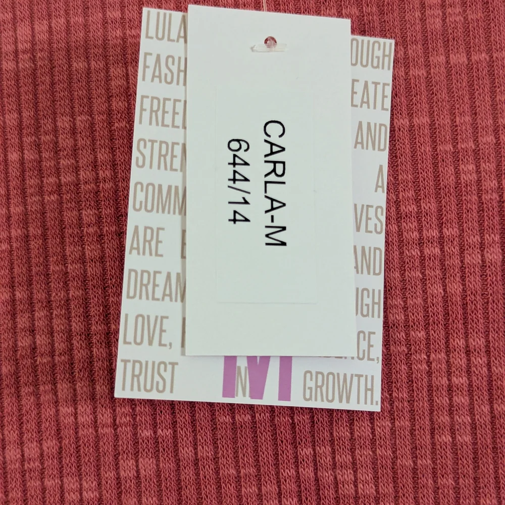 LuLaRoe Carla 3/4 Sleeve Ribbed Top - Coral - Picture 3 of 8